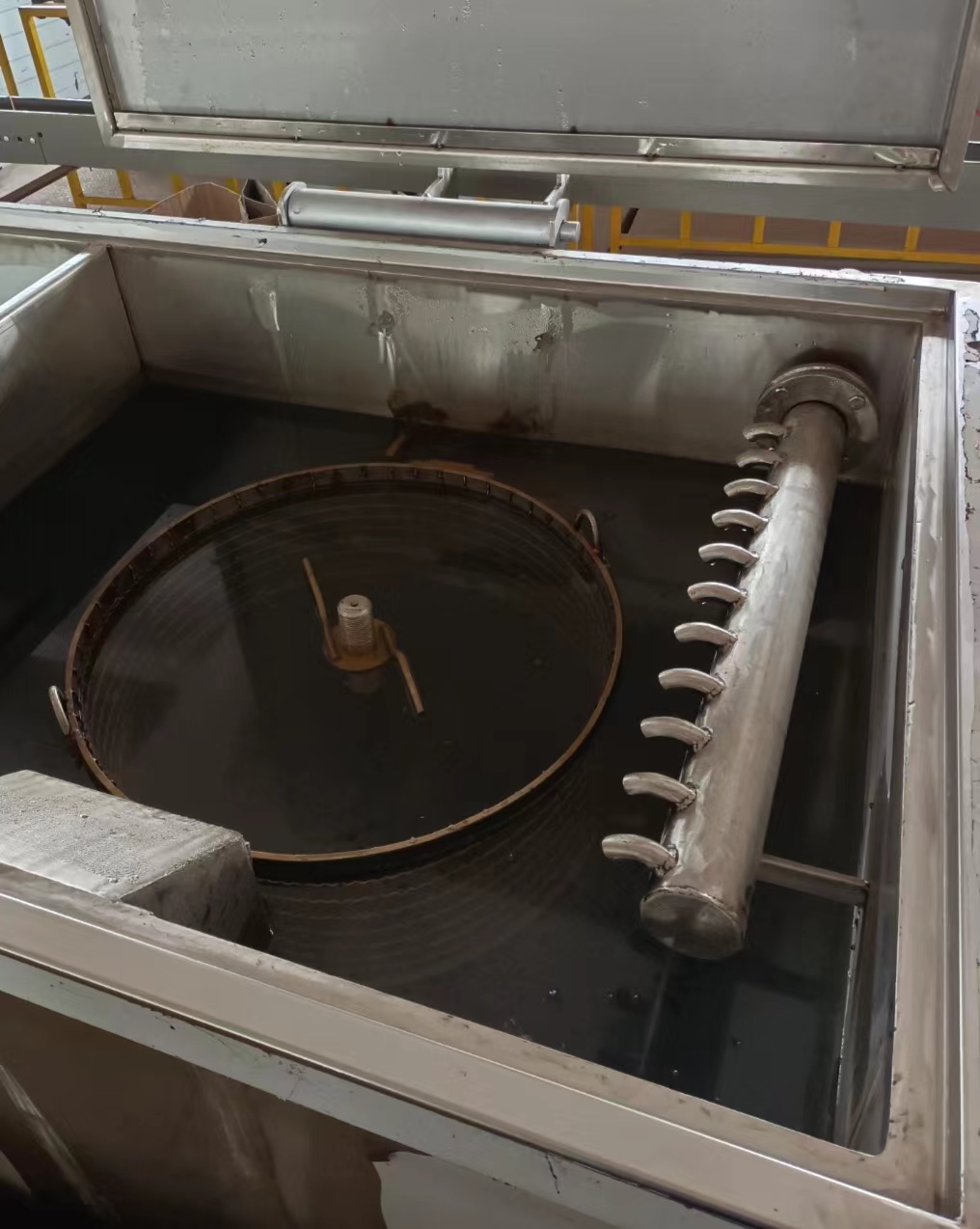 1714723079618393.jpg mFkPSiftqaQLxfsSzzw_iBAELys.jpg